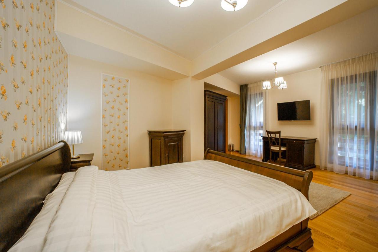 Imperial Otel Sinaia Dış mekan fotoğraf